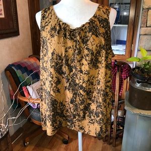SIMPLY VERA  SIZE LARGE MUSTARD COLORED SLEEVELESS BLOUSE WORN ONE TIME EUC